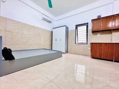 Cho thuê căn hộ 4tr1 Lĩnh Nam, full đồ, có thang máy, nuôi pet