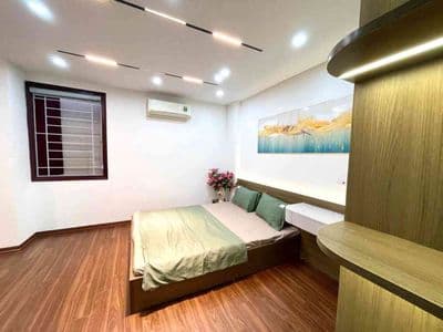 Nhà đẹp Đa Sỹ, 30m², 5 tầng, giảm chào 600 triệu