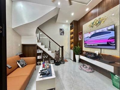 Nhà 6 tầng Kim Ngưu Lạc Trung, ô tô đỗ cổng, 7 tỷ
