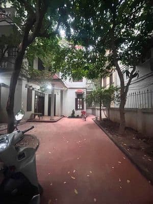 Cho thuê biệt thự 4PN Quan Nhân, Thanh Xuân, 22tr