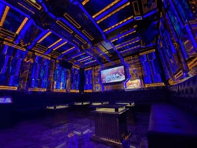 Chủ định cư nước ngoài, bán cơ sở kinh doanh karaoke