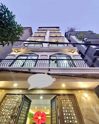 Chủ ngộp bank cần bán căn dòng tiền 7 tầng , thang máy , gần phố