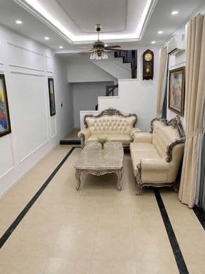 Cho thuê nhà nguyên căn Hoàng Hoa Thám, Ba Đình, full nội thất