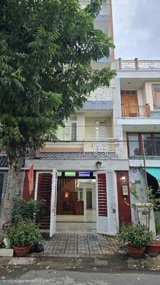 Cho thuê nhà 5 x21 m 4 lầu 9pn 6wc đường xe công ngay khu cn tân bình