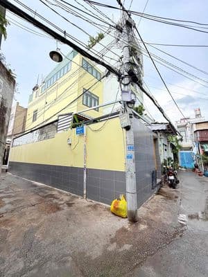 Bán gấp nhà 2 mặt tiền hẽm TT Nhà Bè