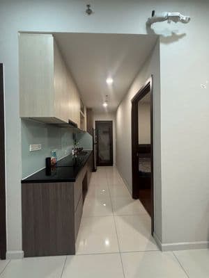 Cần cho thuê căn 2PN-2WC full nội thất, ở liền, tầng đẹp, view Bắc