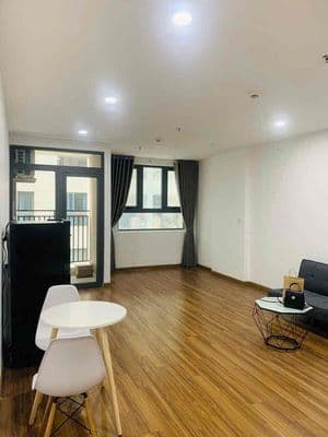 Chính chủ bán căn hộ Studio 36m2, nội thất y hình giá 1,6 tỷ. Bao phi