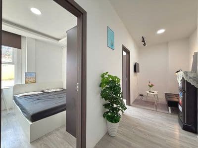 Căn hộ dịch vụ 2 phòng ngủ Quận 4 - Thuận tiện qua Q1, Q7, Q8, Q5