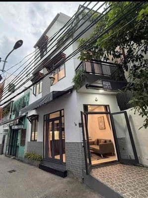 311 cho thuê nhà 3 tầng 30m² – 2pn 2wc, full nội thất