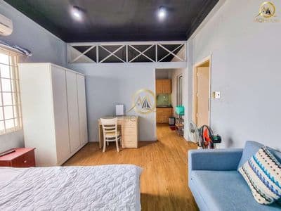 Nhà tớ- căn 1PN có bồn tắm, rộg 50m2 ngay trug tâm,gần ngã 4 Phú Nhuận