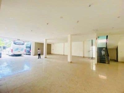 Cho thuê nhà 2 tầng mt trần đại nghĩa , ngang 15m