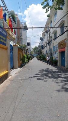 Nguyên căn HXH tiện VPCT Huỳnh Văn Bánh Phú Nhuận .