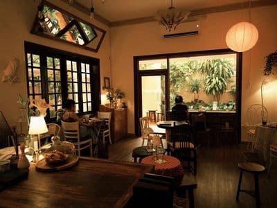 Ngang 10m villa mặt tiền trung tâm Phú Nhuận