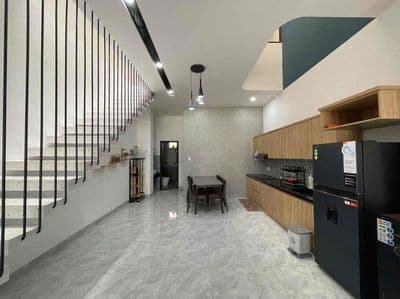 Nhà 3 tầng 3Pn đường Diên Hồng, Hoà Xuân