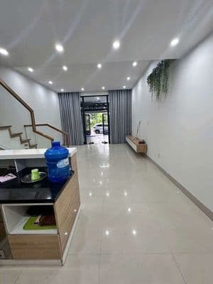Cho thuê nhà 2 tầng khu đảo vip hòa xuân gần cầu hòa xuân