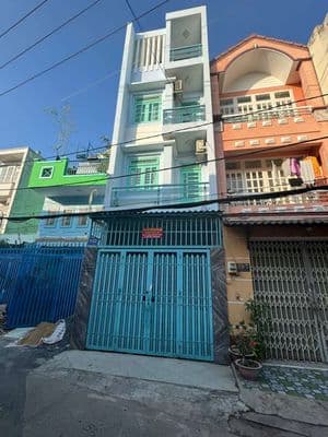 Cho thuê nhà nguyên căn 1 trệt 3 lầu, dt 4×15 có 5pn,5wc. hẻm xe hơi