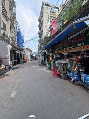 Mặt bằng kinh doanh hẻm xe hơi sát chợ lý phục man _ khu chế xuất