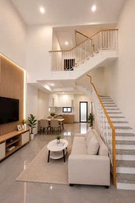 Hiếm: bán nhà phố 2 lầu – 3 pn, 3 wc – sổ hồng hoàn công