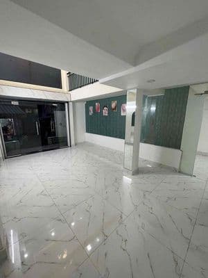 Cho thuê Mặt bằng ngay Lê Văn Duyệt Cầu Bông Quận 1