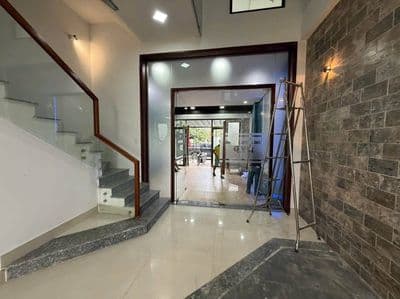 Cần bán nhà 3 tầng MT Nguyễn Chơn.Đà Nẵng