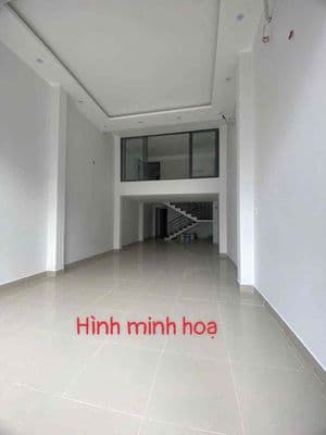 Nhà gác lững mặt tiền phạm như xương