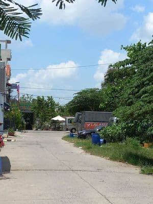 Chính chủ cho thuê đất góc 2MT 700m.full thổ cư