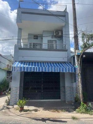 Cho thuê nhà Mặt tiền Bà Điểm, đường nhựa xe tải lưu thông