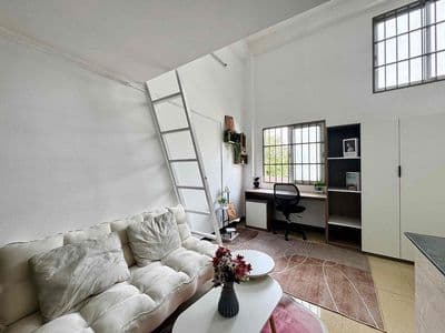 Phòng có gác rộng full nội thất gần đại học văn lang, công nghiệp