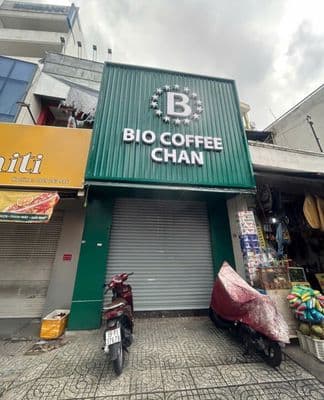 Cần cho thuê nhà MT 958A Lạc Long Quân P.8 Q.Tân Bình.