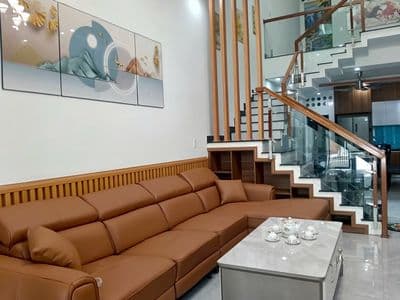 Cho thuê nhà nguyên căn 3 tầng đường Hoà Minh 28 giá 18 tr/tháng