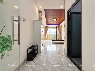 Căn hộ 1 phòng ngủ 50m2 - đuồng oto ngay vòng xoay lê đại hành