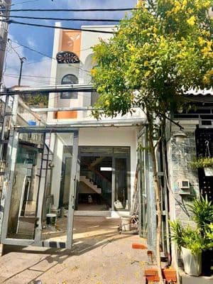 Cho thuê nhà mới 100% Nguyễn Văn Cự. Tân Tạo. BTân