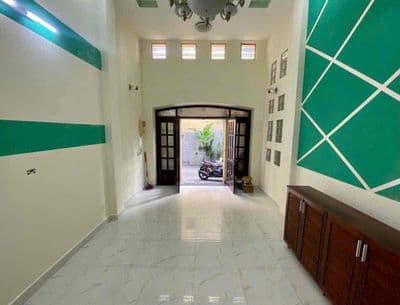 Cho thuê nhà HXH Huỳnh văn Bánh 4x18m trệt Lững 2L st