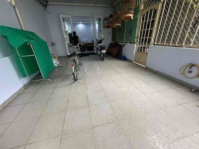 Cho THUÊ nhà đẹp sân ô tô full nội thất rộng rãi ngay VinCom giá 7tr