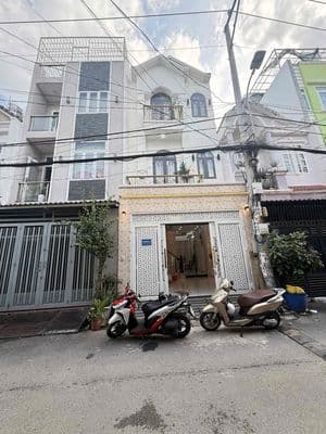 Nhà hẻm 83 kho c mới full nội thất ở liền