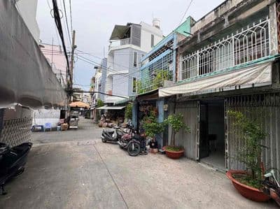 chính chủ bán nhà nát hẻm xe hơi q6