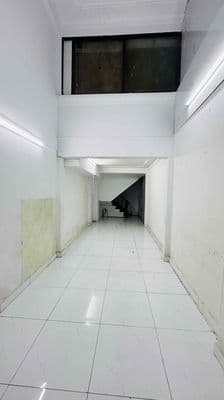 cần cho thuê mặt bằng ngay góc ngã 3 trần hưng đạo và học lạc