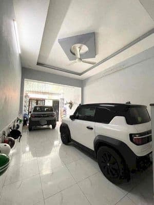 Bán nhà long an gần chợ bình chánh- 80m2- 2 tầng- hẻm xe hơi- 1,95 tỷ.