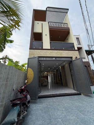 Bán nhà ngay ngã 4 Xoài Đôi. Cách Dt 826 chỉ 200m