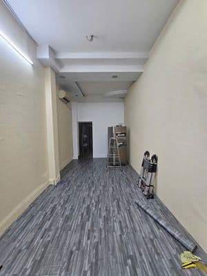 Cho thuê mặt bằng có chổ ở lại ngay Dương Bá Trạc 3x10m