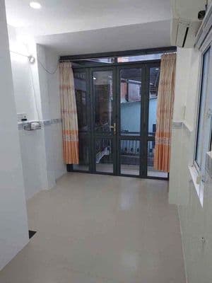 2.5 TỶ có nhà khu Phan Xích long Phú nhuận 2 tầng sổ vuông vức