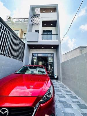 Nhà Phú Hòa mới đẹp, sân rộng tổ chức tiệc, ô tô đậu thoải mái