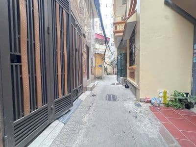 Bán nhà 5 tầng, 100m ra mặt phố, gần ĐH lớn HN