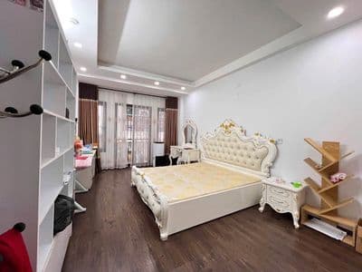 Cho thuê nhà ngõ 76 Hồ Đền Lừ Hoàng Mai, 40m x 5 tầng, full đồ