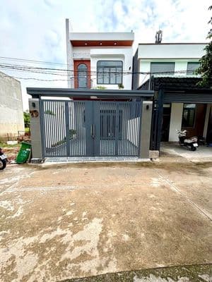 Bán Nhà Trệt Lầu Phú Mỹ, TDM, Gần Chợ