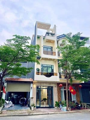 Bán nhà 1 trệt 2 lầu 1 tum khu dân cư Phú Hồng Lộc-Phú Hồng Phát