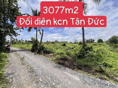 3077m2 đối diên kcn tân đức