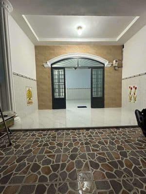 Chủ giảm 200 triệu! Nhà: 5x20 Phú Thọ gần Lê Hồng Phong, ô tô vào nhà