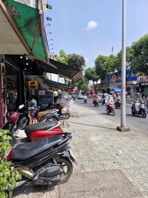 Mặt tiền quang trung kinh doanh tự do giá chỉ 15 triệu