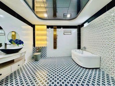 Biệt thự Bình Lợi.Ngay công viên. 10x22m. Trệt 2 lầu. có 5pn, 5wc.